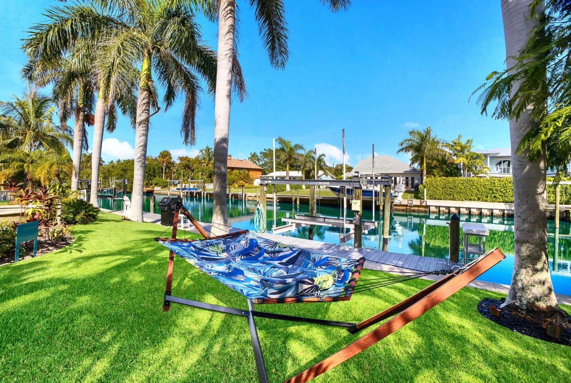 Villa Bikinis And Martinis Waterfront Canal Anna Maria Exterior foto
