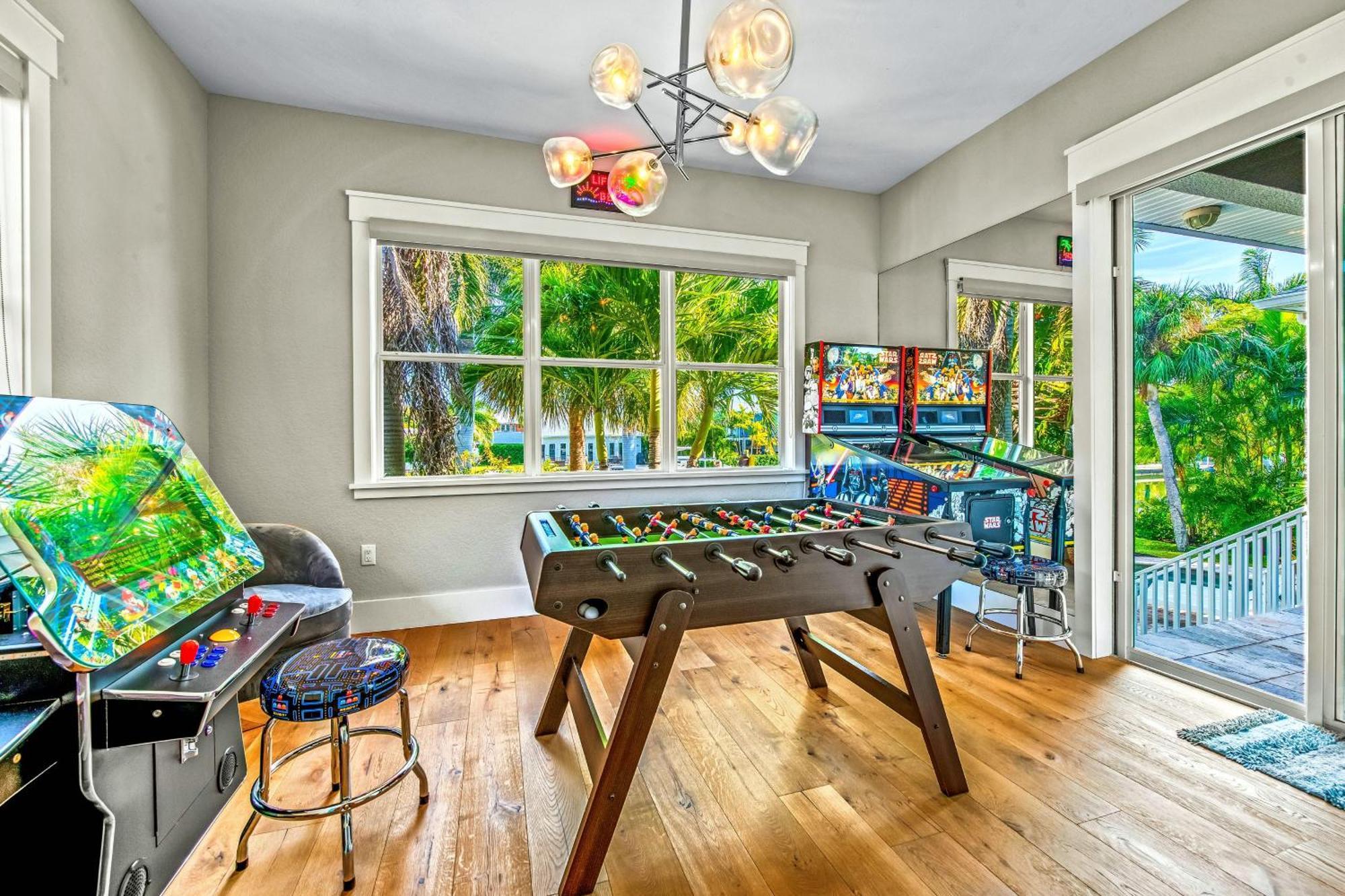 Villa Bikinis And Martinis Waterfront Canal Anna Maria Exterior foto